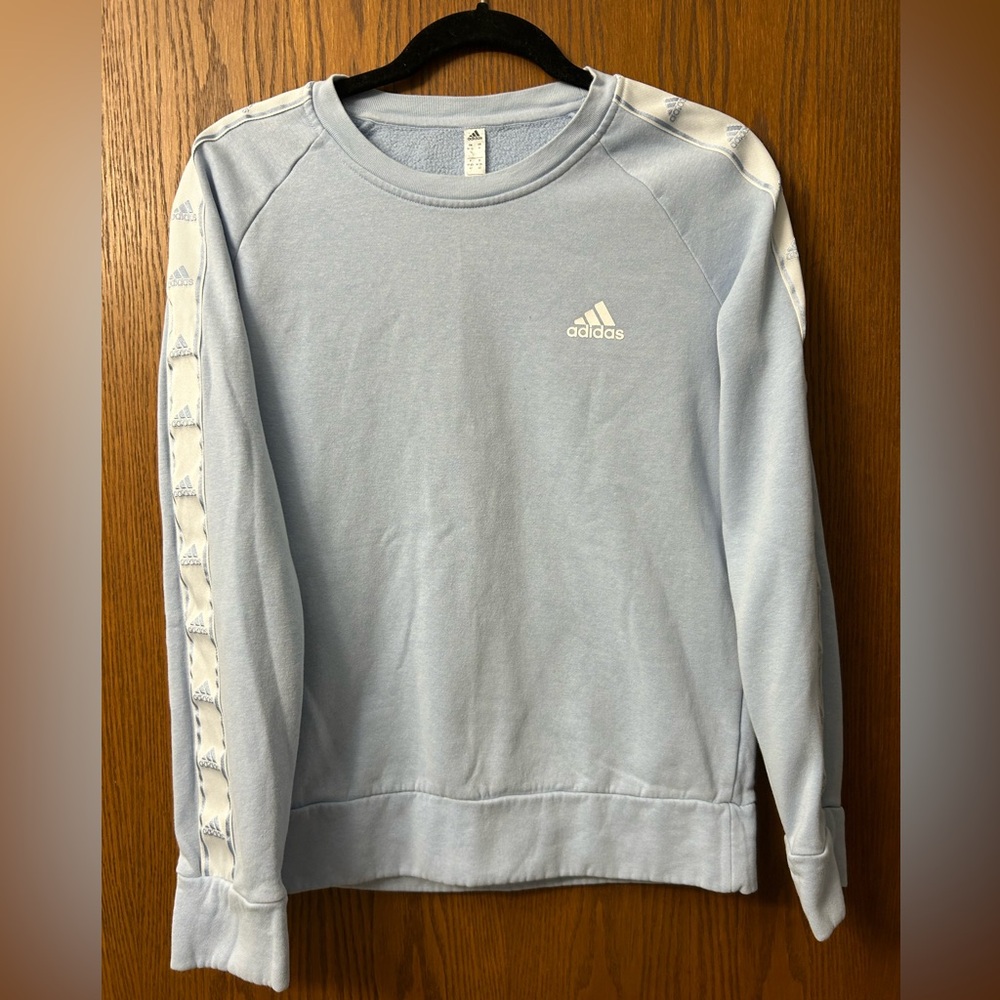 Adidas cropped sweatshirt Light blue. Size medium